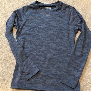 Nobull textured, long sleeve, crossFit shirt, women’s small